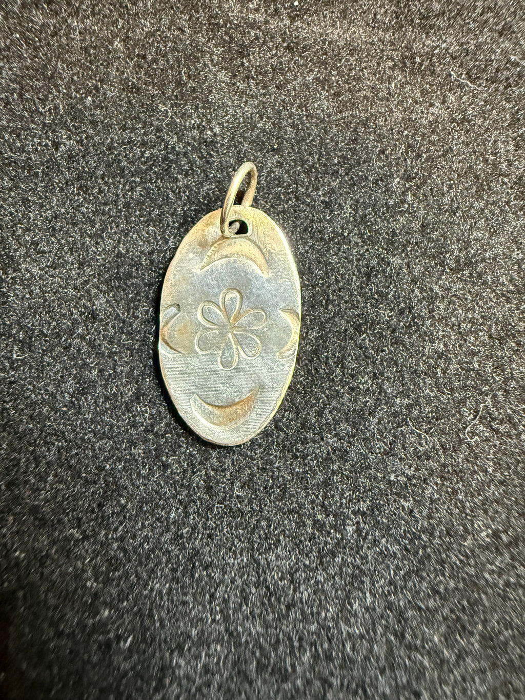 Flower Oval Pendant