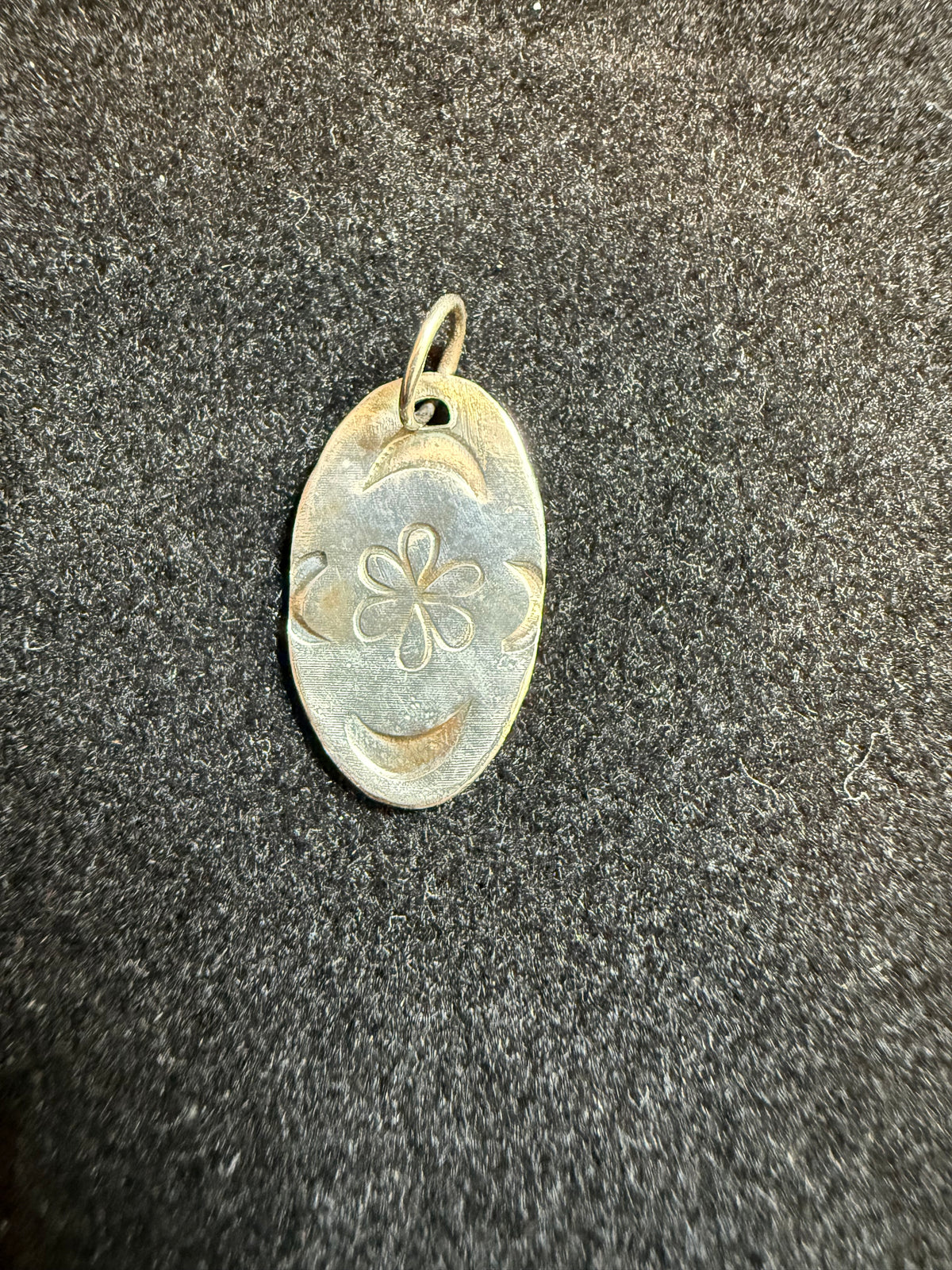 Flower Oval Pendant